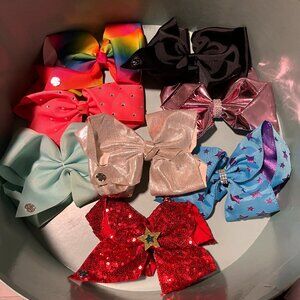 JOJO bows